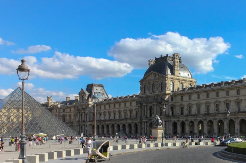 Louvre